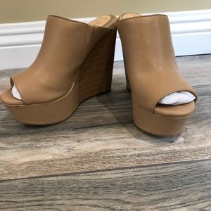 Jessica Simpson wedges